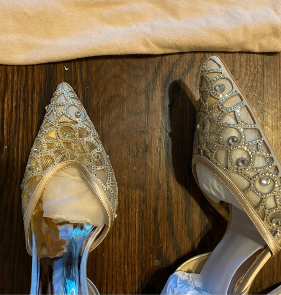 Badgley Mischka heel - Picture 2 of 2